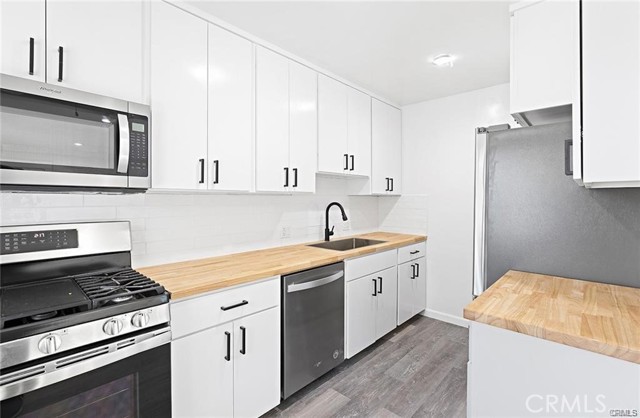 817 Calle Puente Unit: B