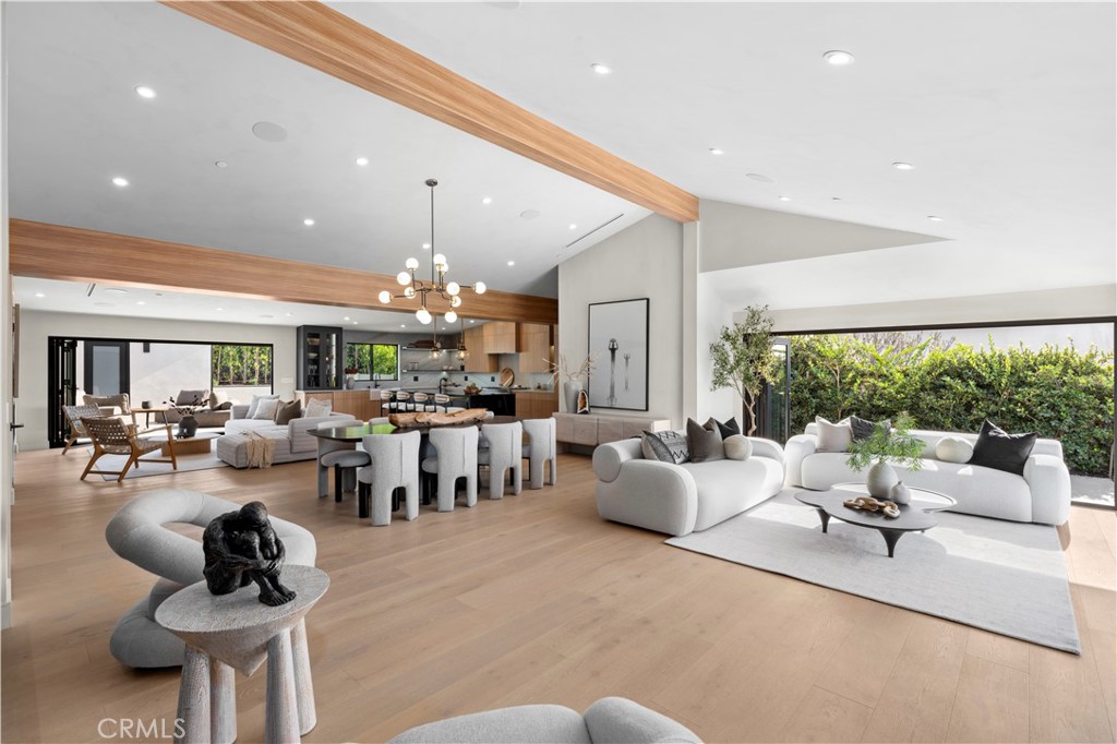 1120 White Sails Way