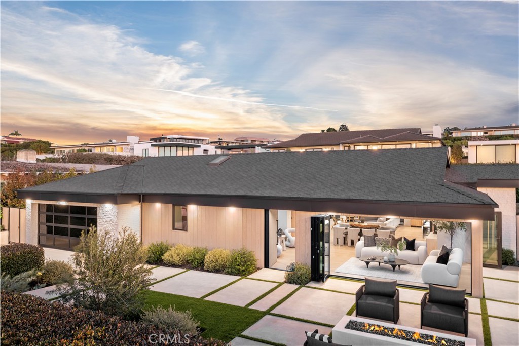 1120 White Sails Way