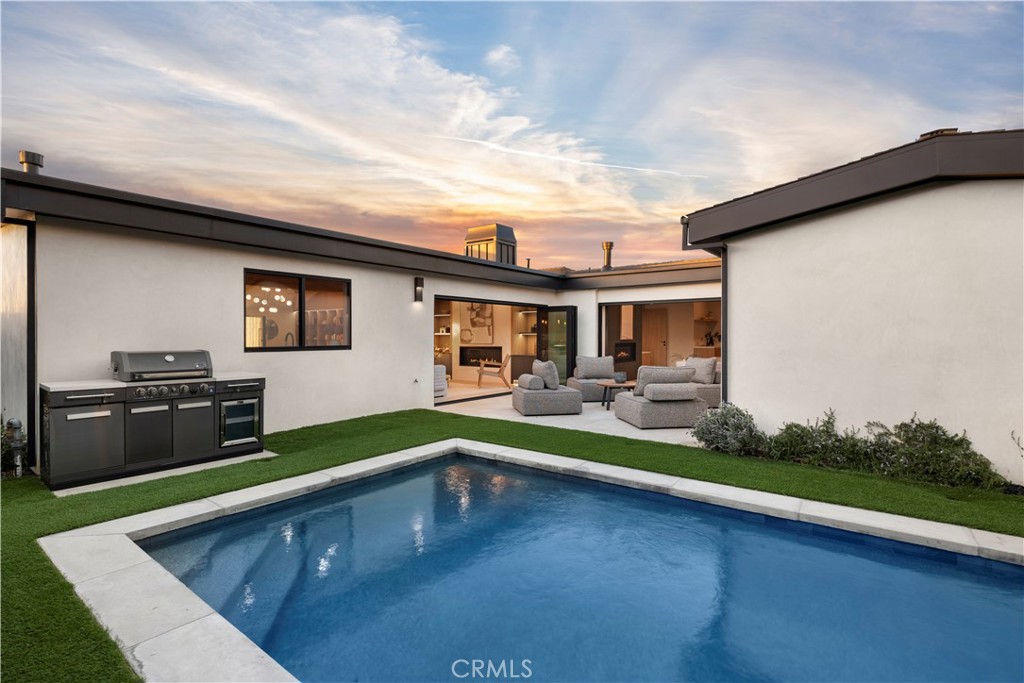 1120 White Sails Way