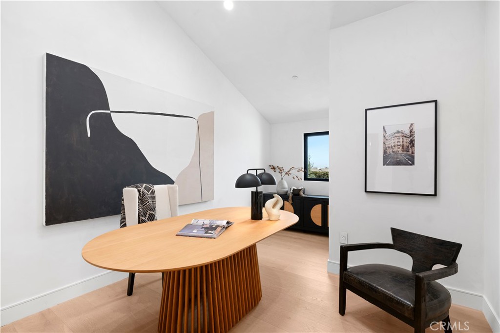 1120 White Sails Way
