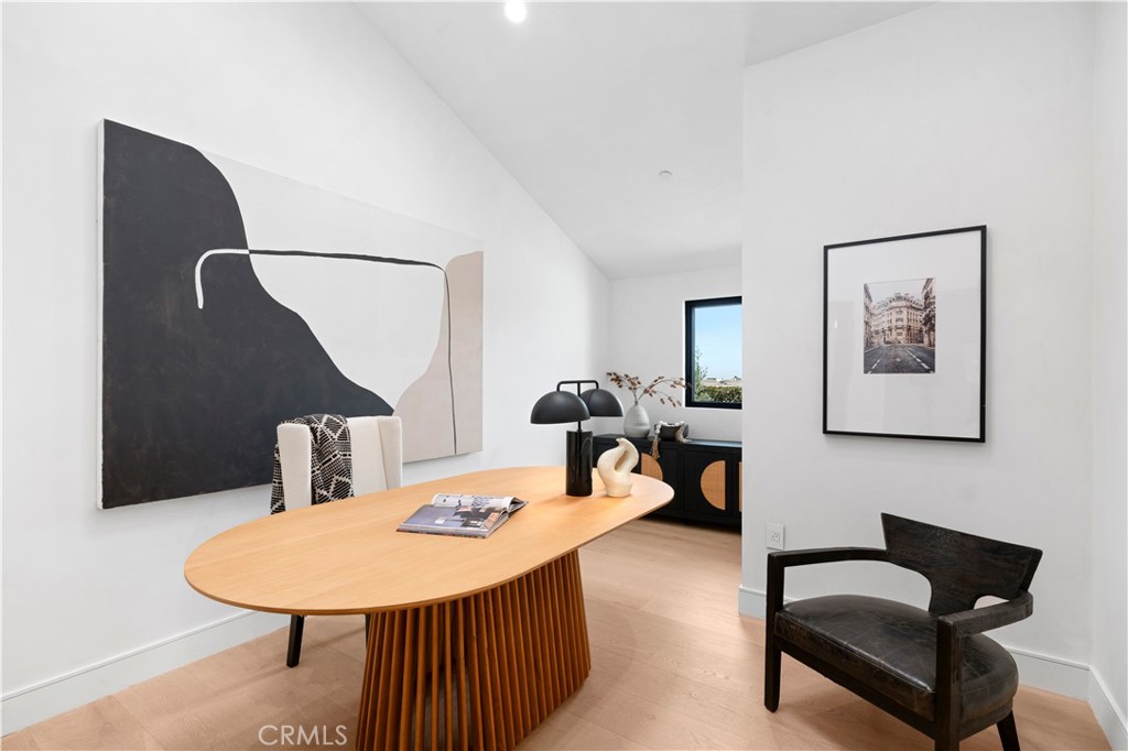 1120 White Sails Way