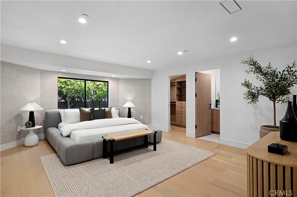 1120 White Sails Way