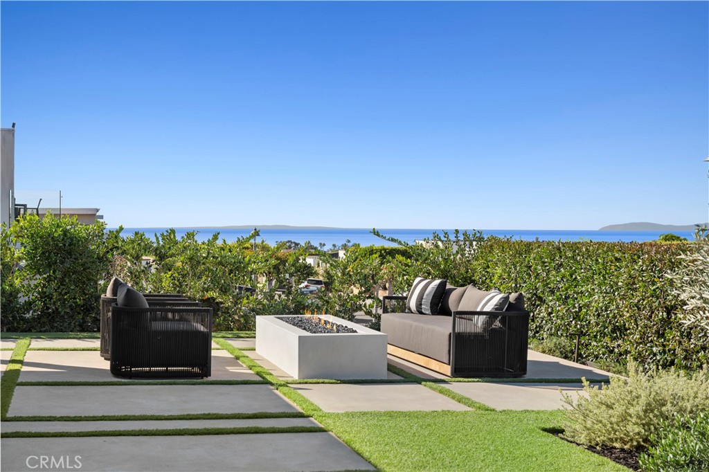 1120 White Sails Way