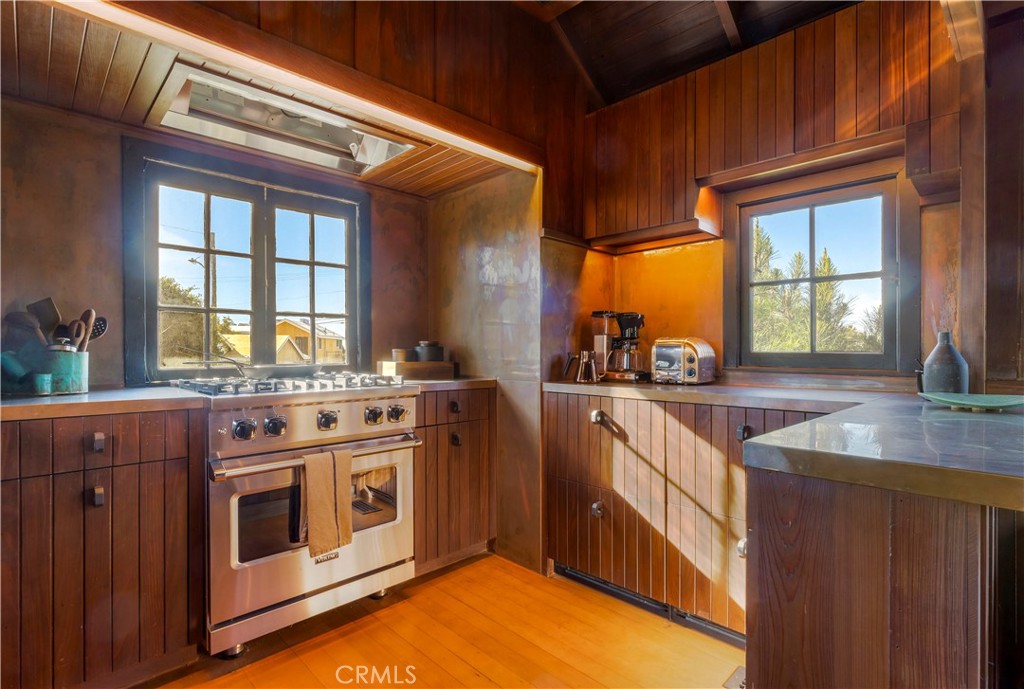 310 Hawthorne Road