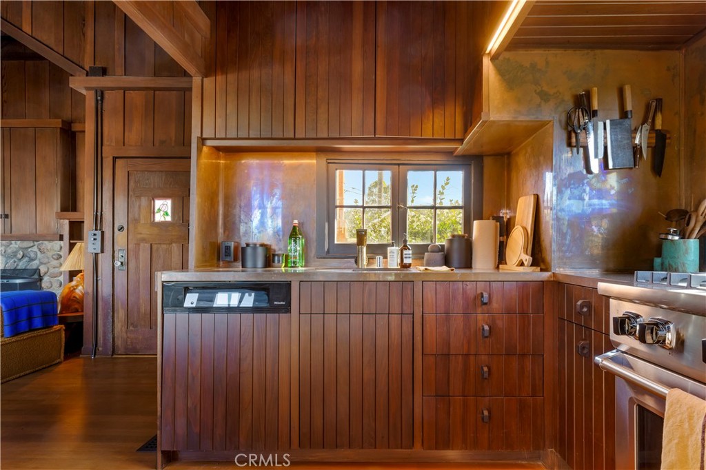 310 Hawthorne Road
