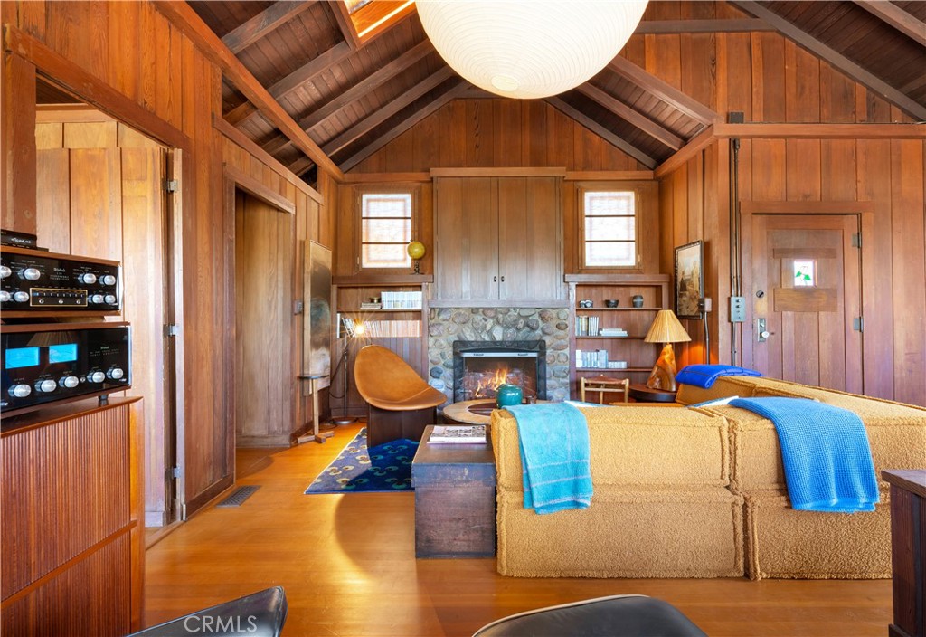 310 Hawthorne Road
