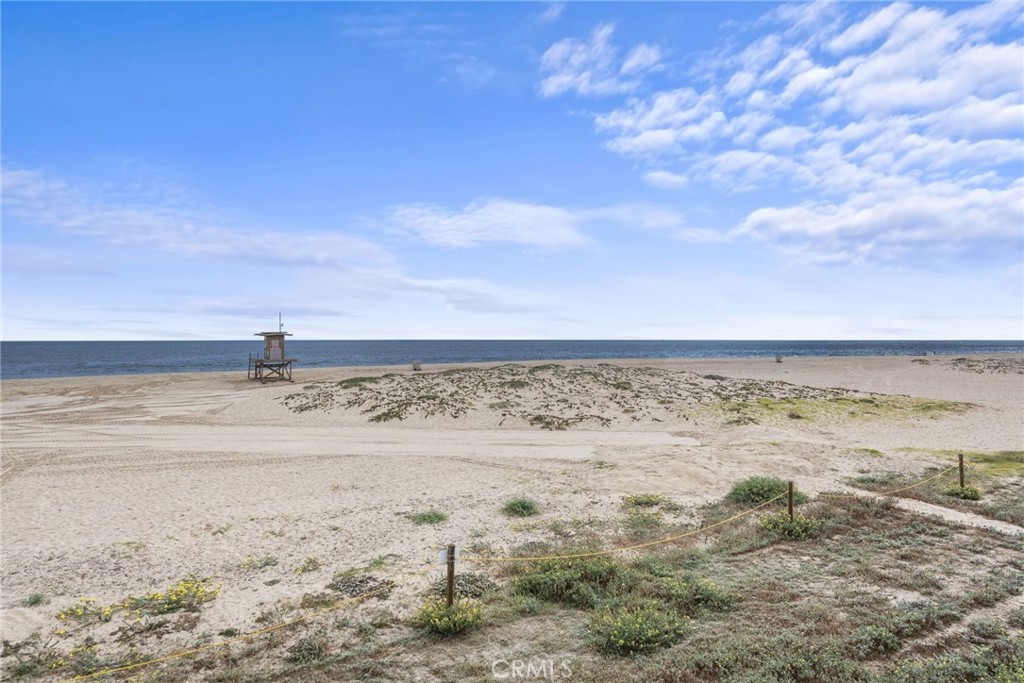 2148 E Oceanfront