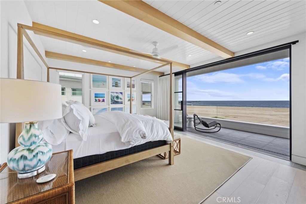 2148 E Oceanfront