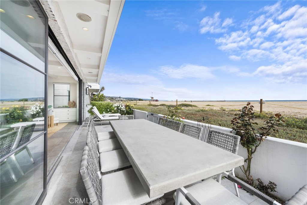 2148 E Oceanfront