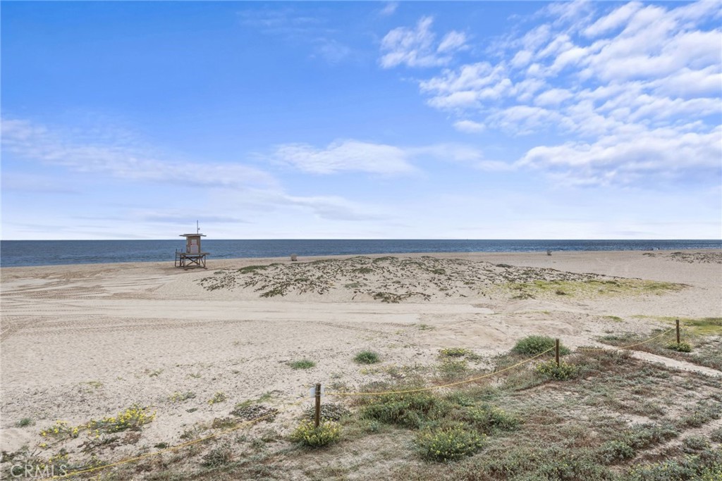 2148 E Oceanfront