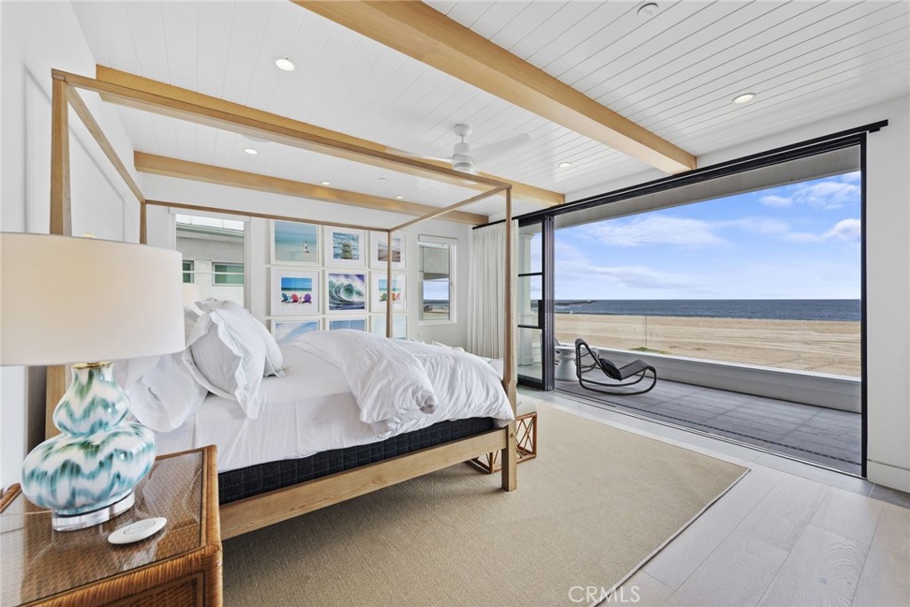 2148 E Oceanfront