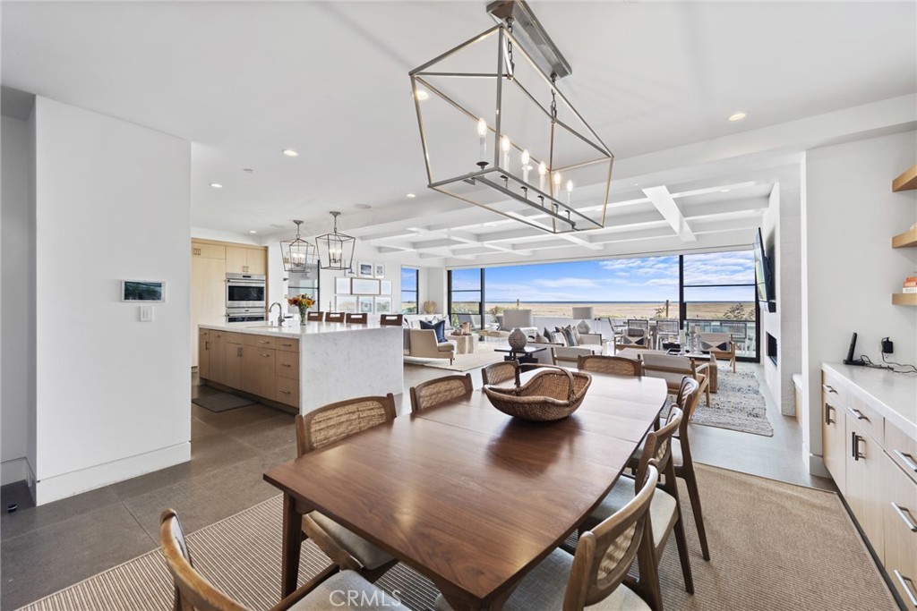2148 E Oceanfront