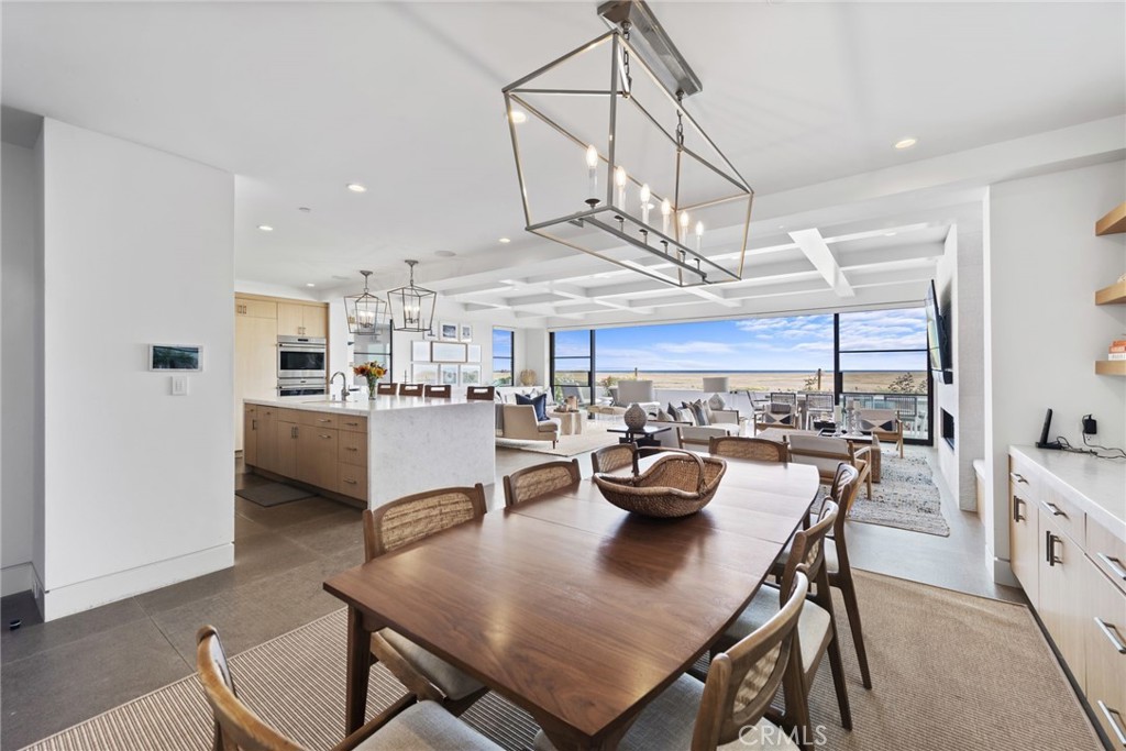 2148 E Oceanfront