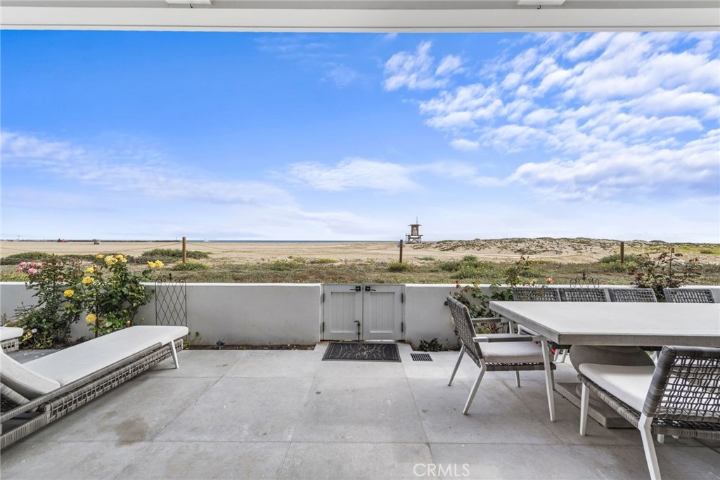 2148 E Oceanfront