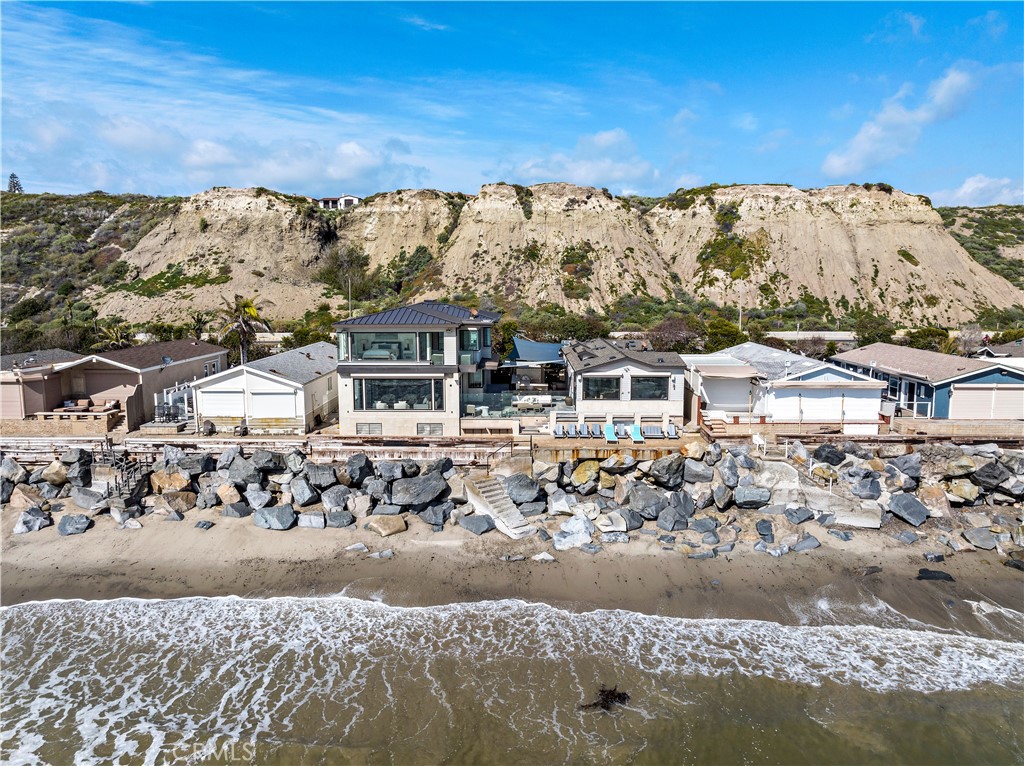 1880 N El Camino Real 74 & 75