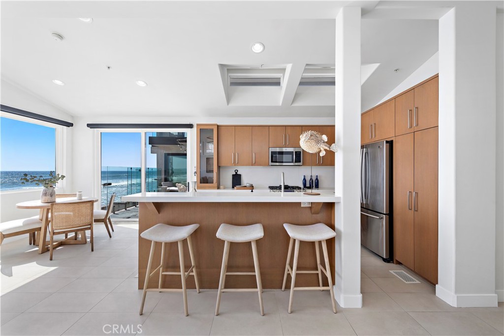 1880 N El Camino Real 74 & 75