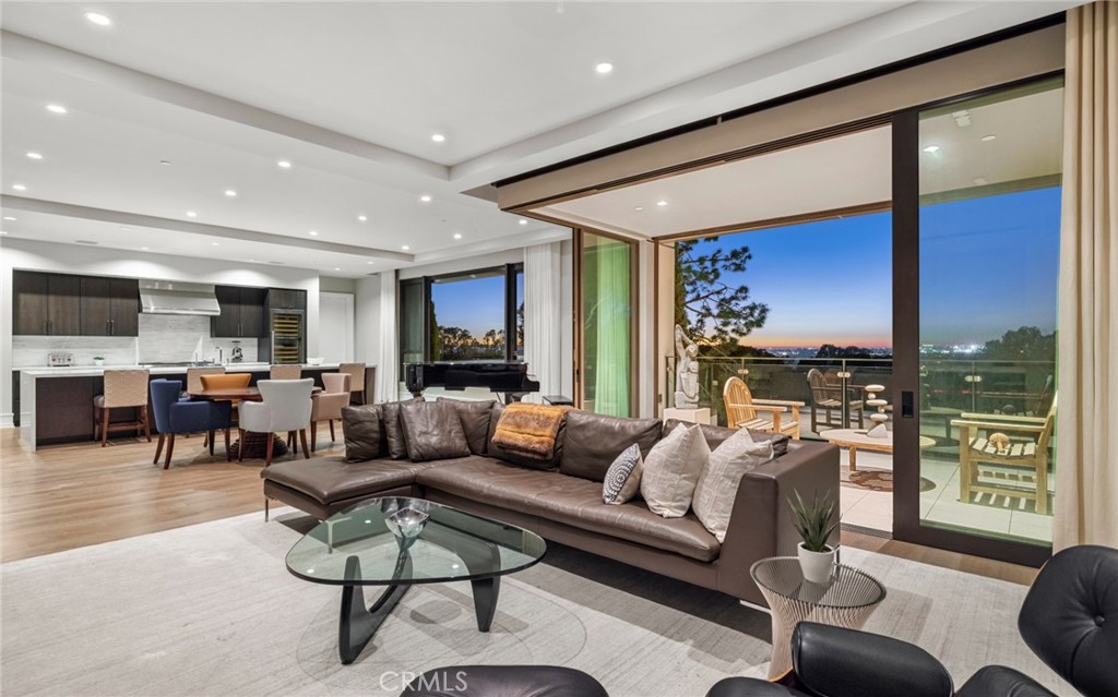 1541 Santa Barbara Drive