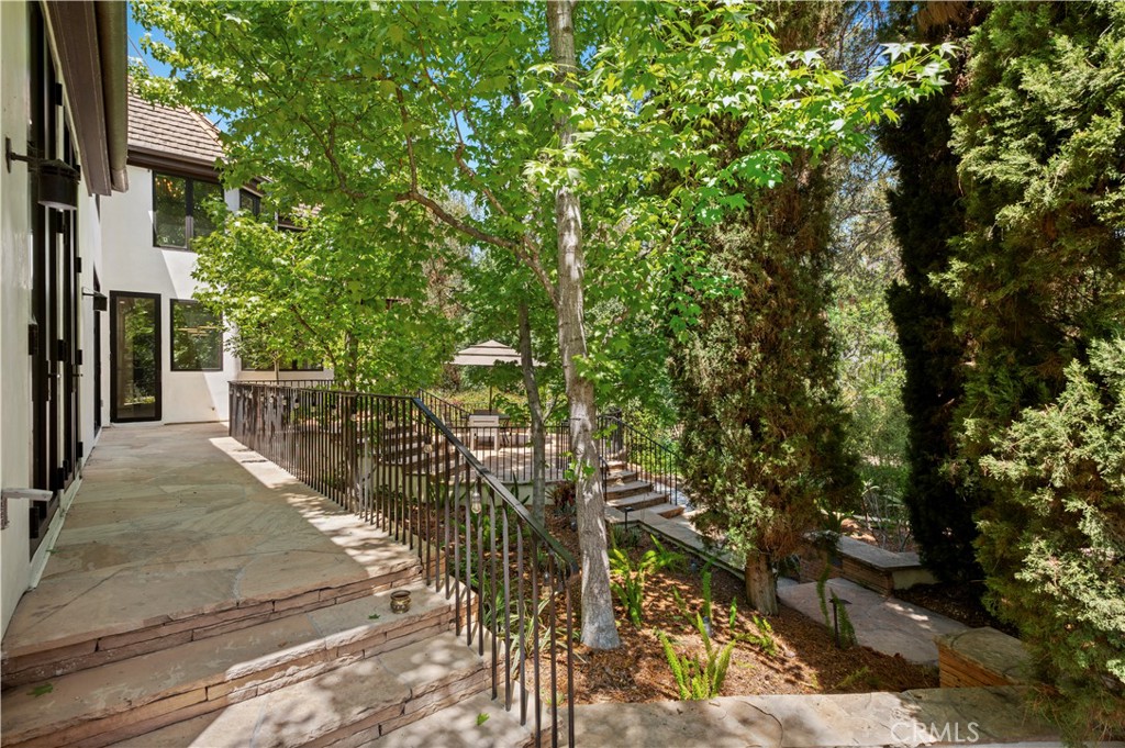 1935 Maverick Lane