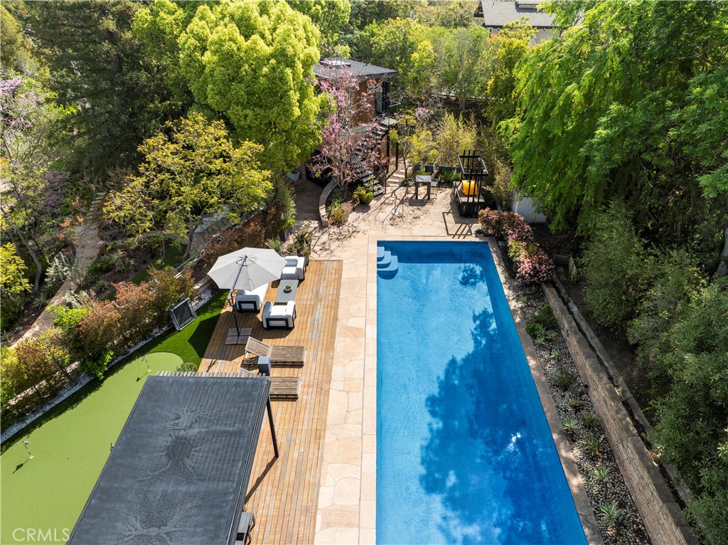 1935 Maverick Lane