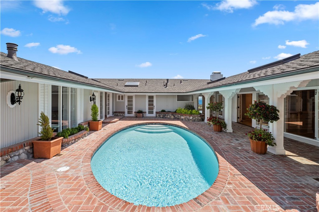 2801 Pebble Drive