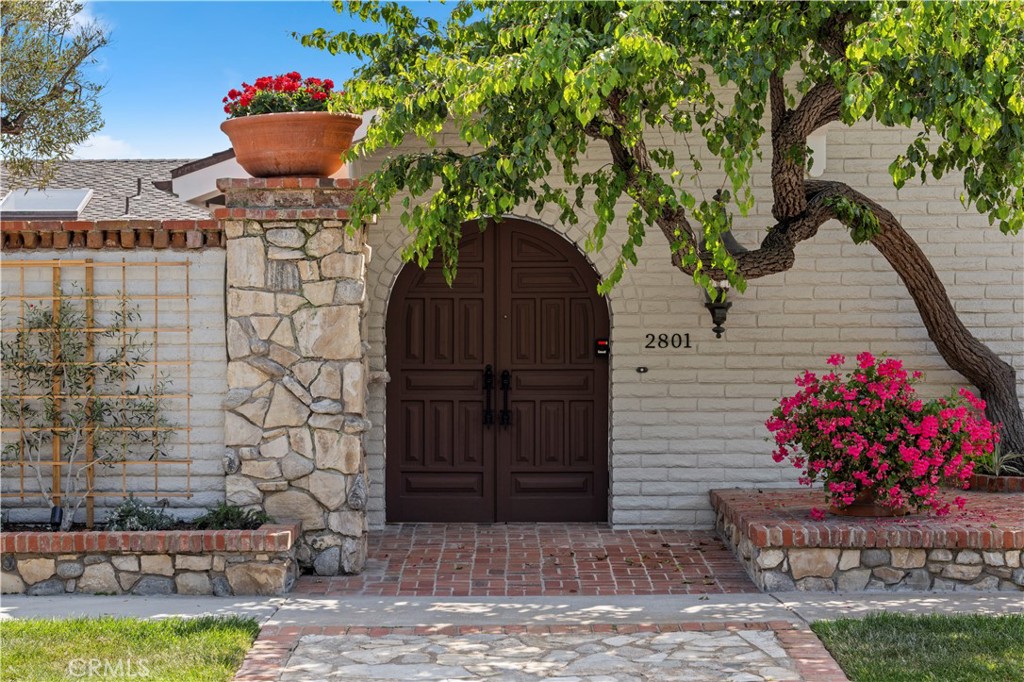 2801 Pebble Drive