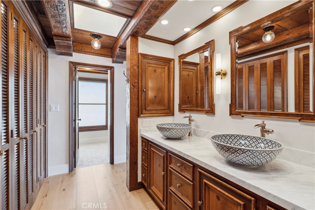 2801 Pebble Drive