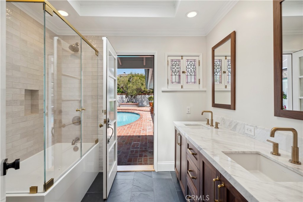 2801 Pebble Drive