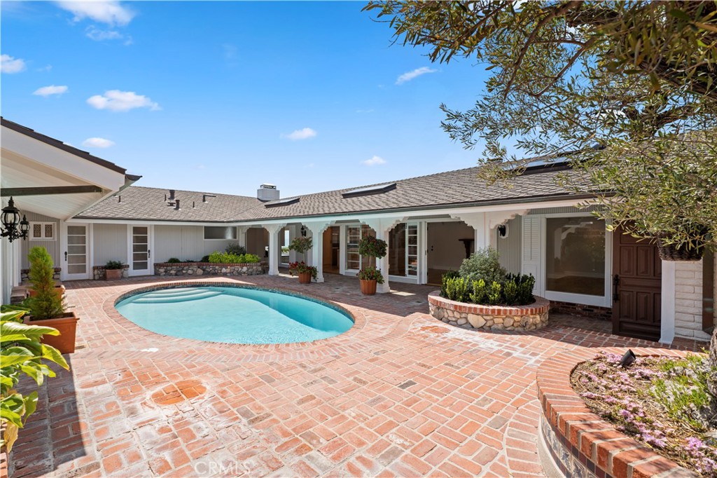 2801 Pebble Drive