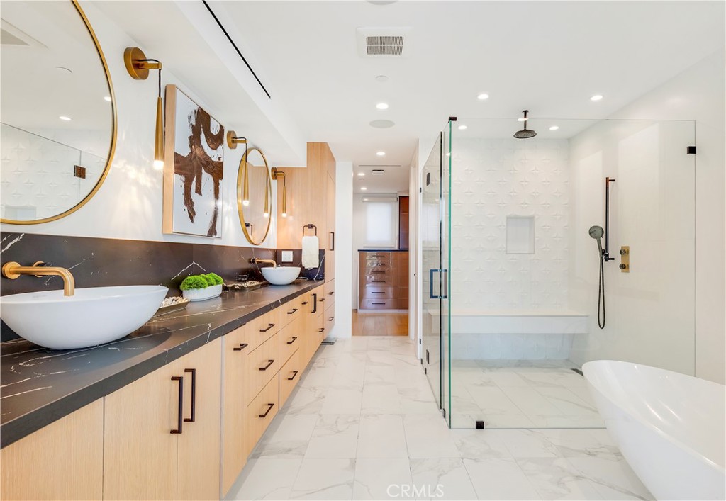 221 Heliotrope Avenue