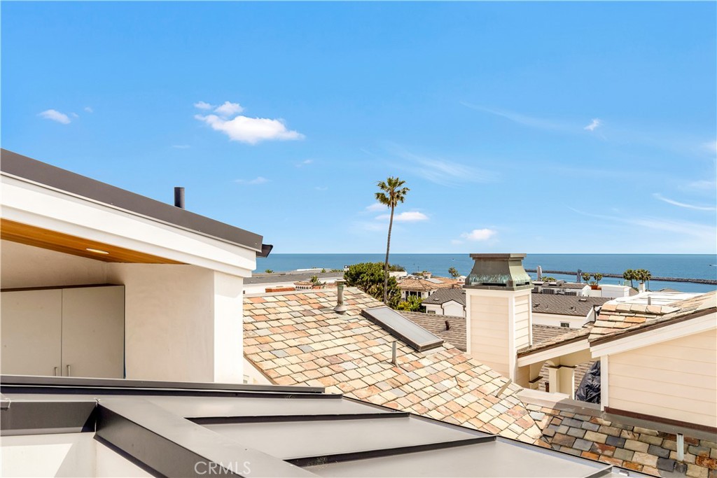 221 Heliotrope Avenue