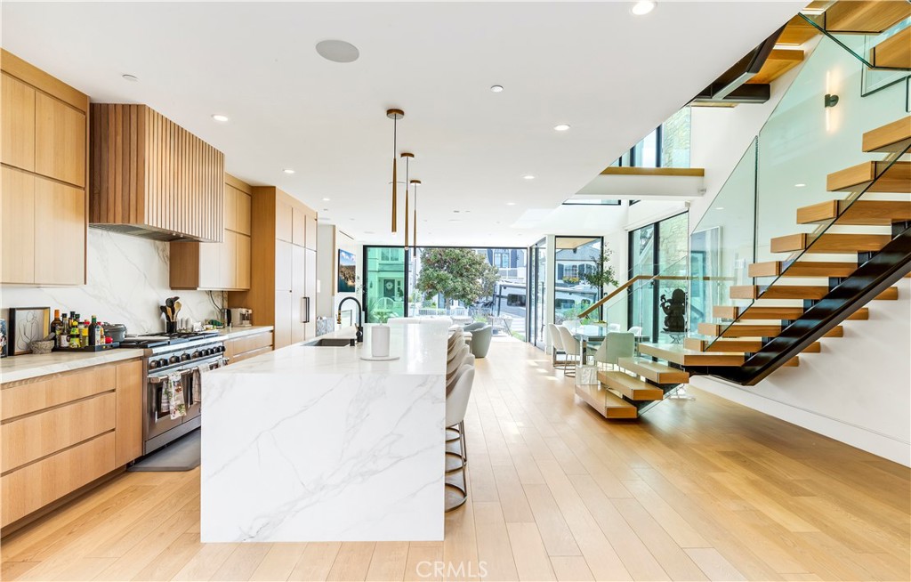 221 Heliotrope Avenue