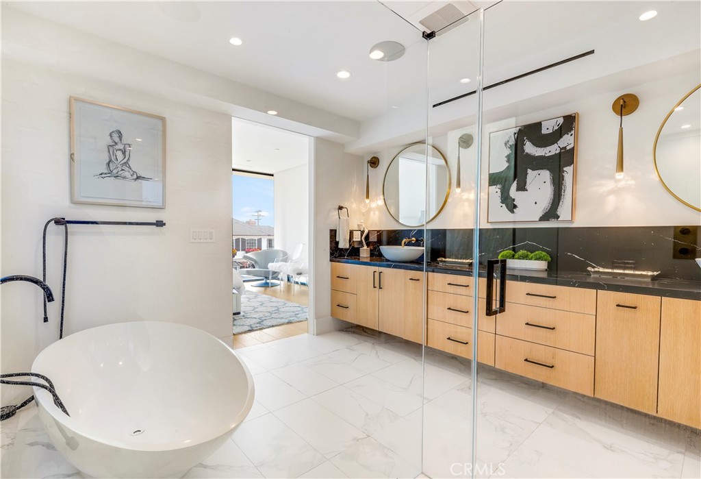 221 Heliotrope Avenue