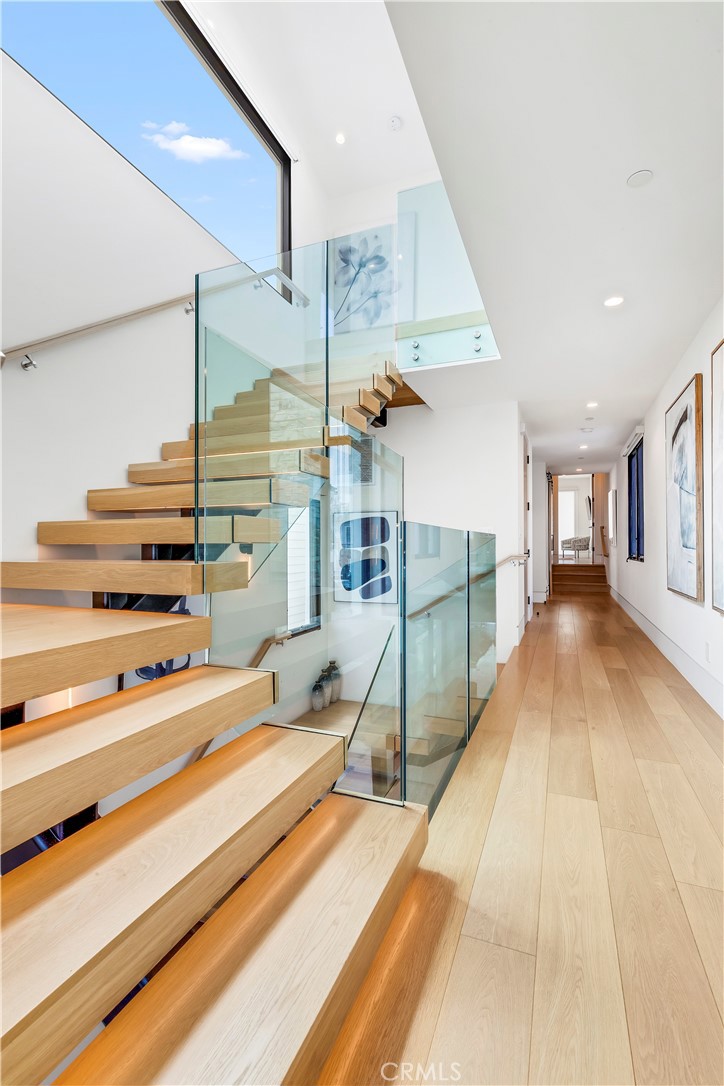 221 Heliotrope Avenue