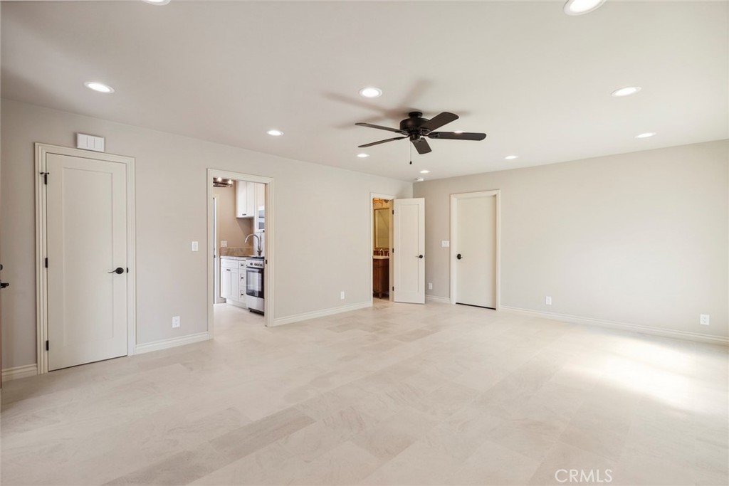 410 Dahlia Avenue B