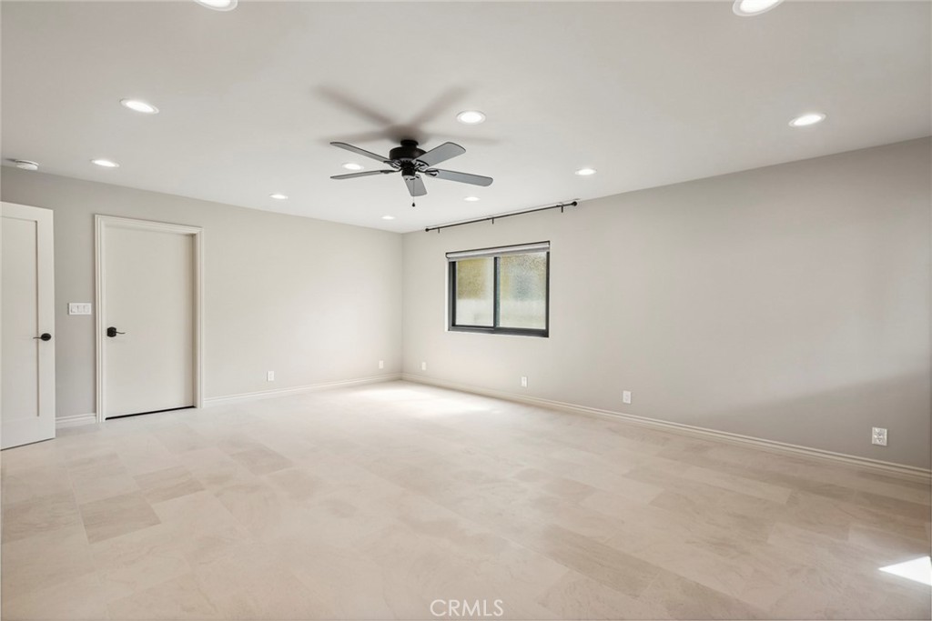 410 Dahlia Avenue B
