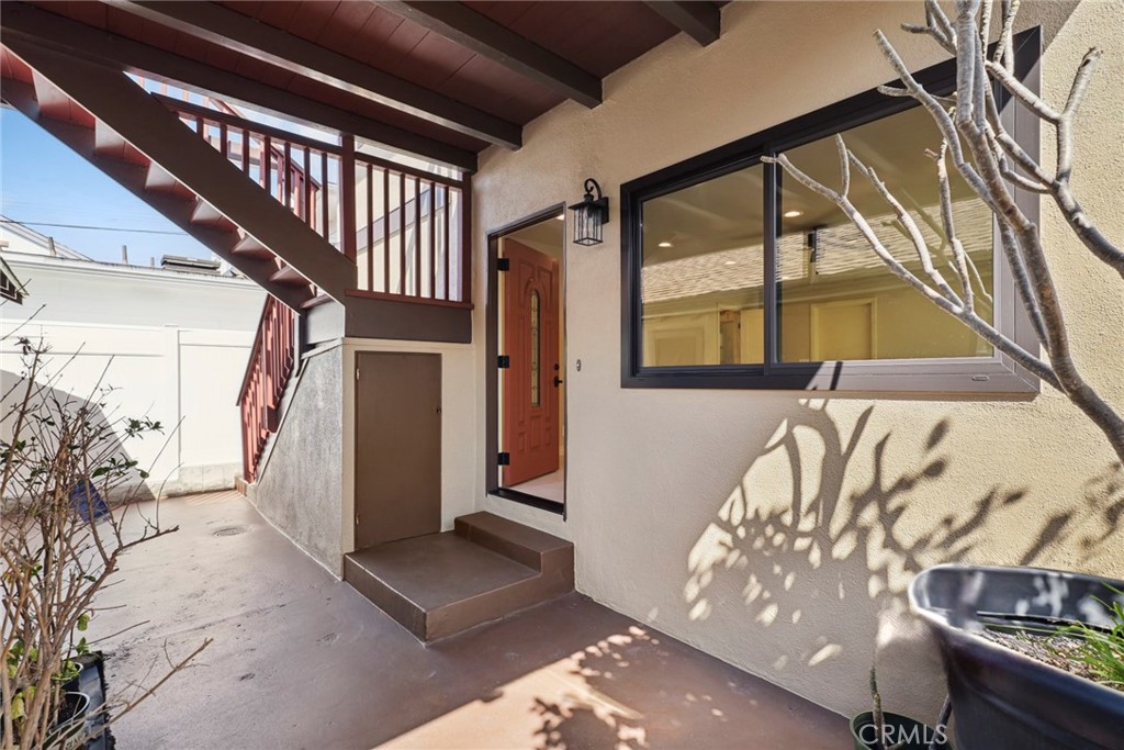 410 Dahlia Avenue B