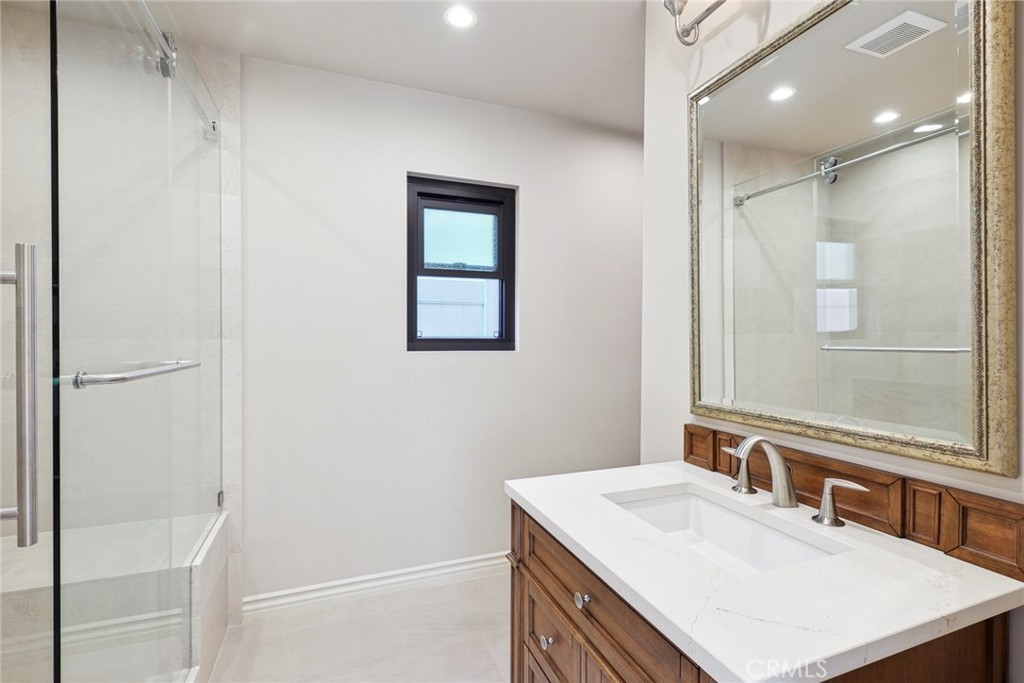 410 Dahlia Avenue B