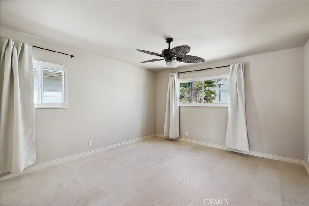 410 Dahlia Avenue 1/2