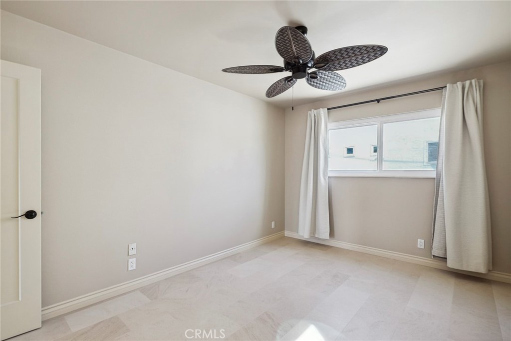 410 Dahlia Avenue 1/2
