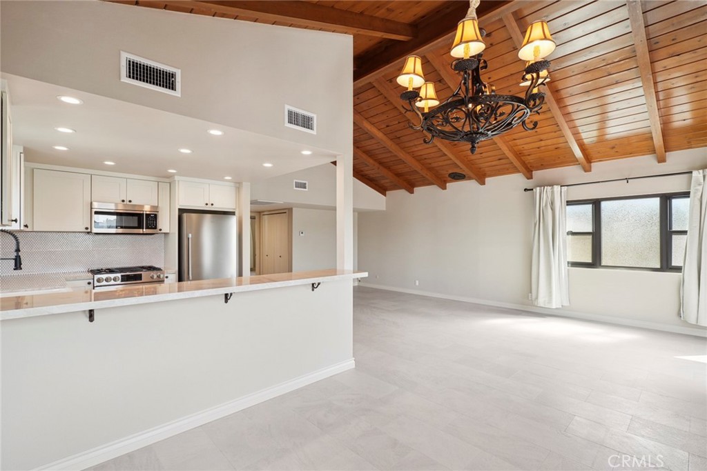 410 Dahlia Avenue 1/2