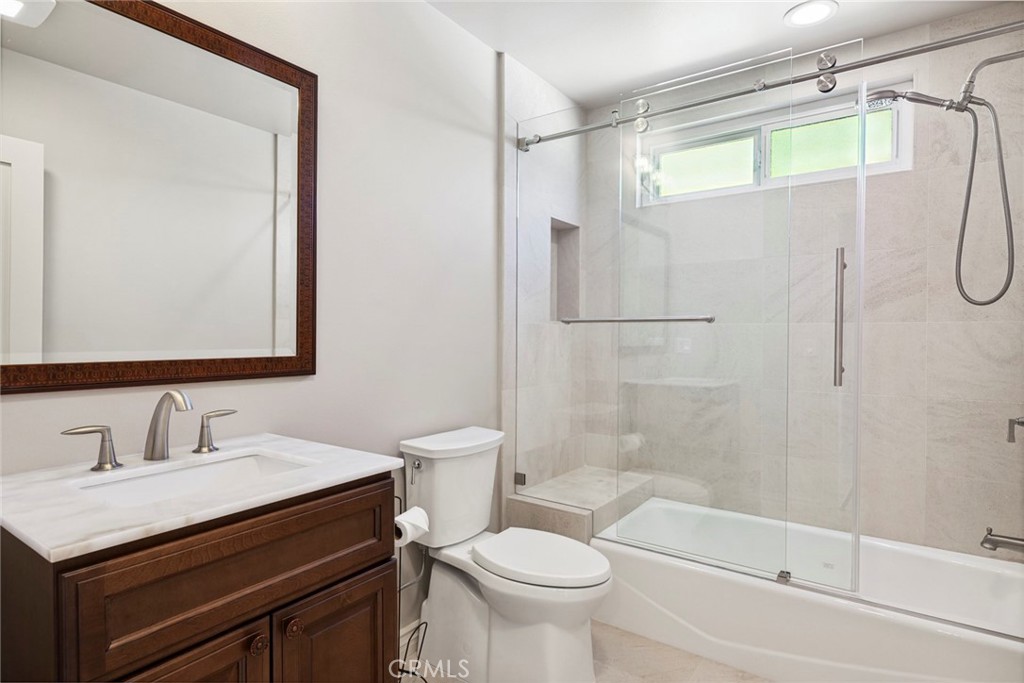 410 Dahlia Avenue 1/2