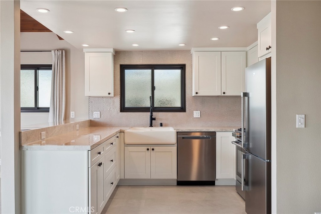 410 Dahlia Avenue 1/2