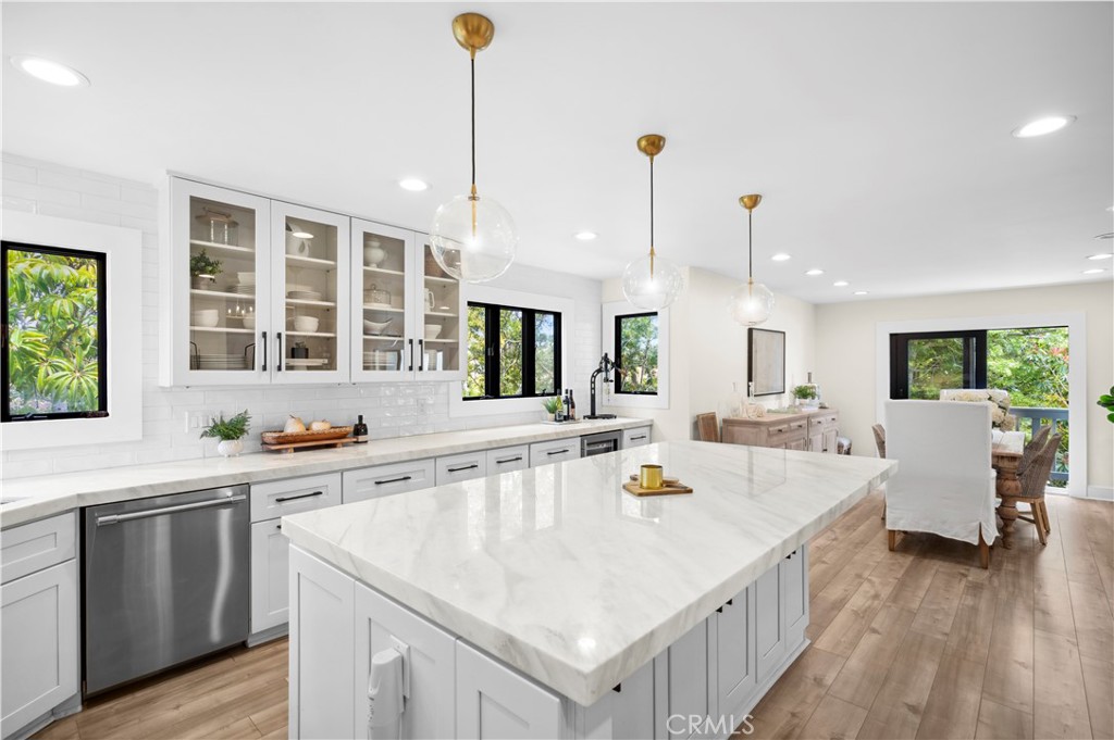 11 Mainsail Drive