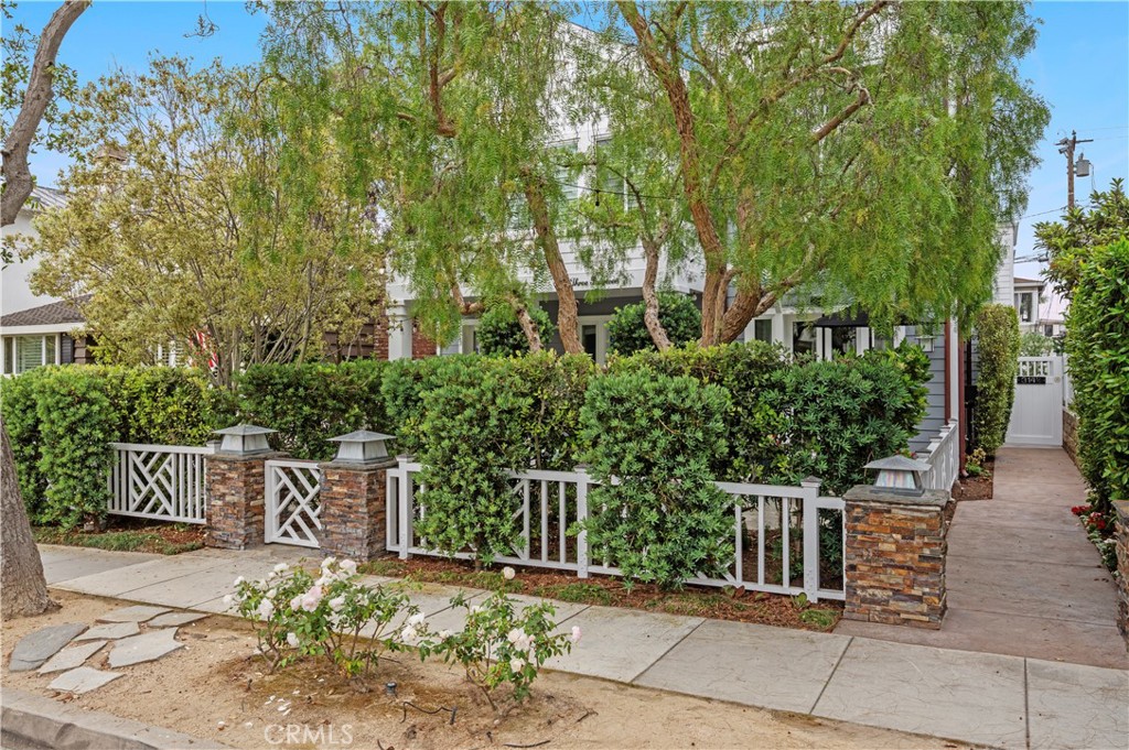 314 1/2 Larkspur Avenue