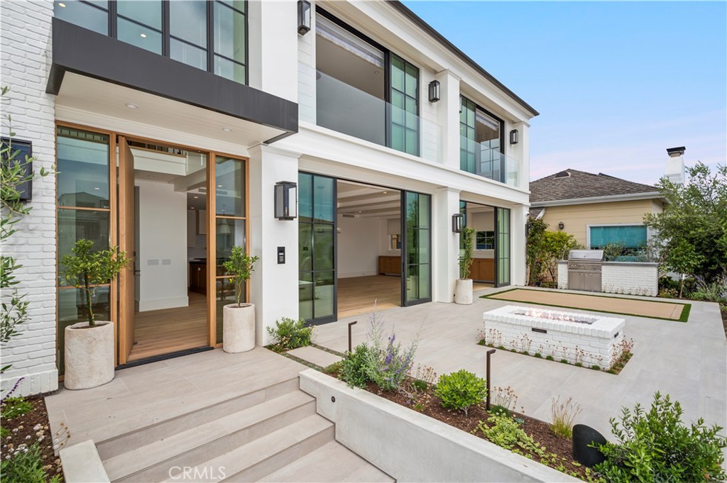 2820 Bayview Drive