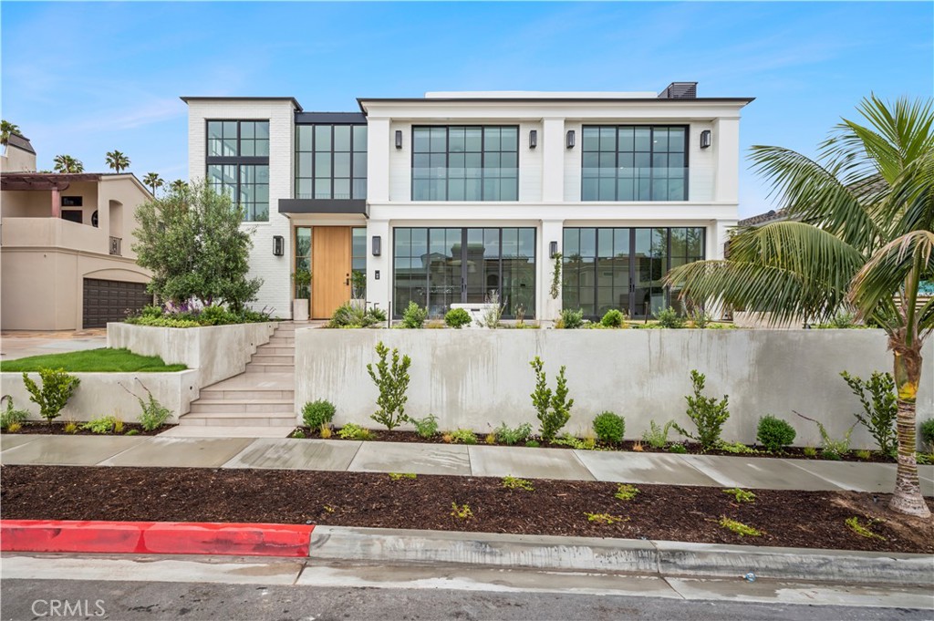 2820 Bayview Drive