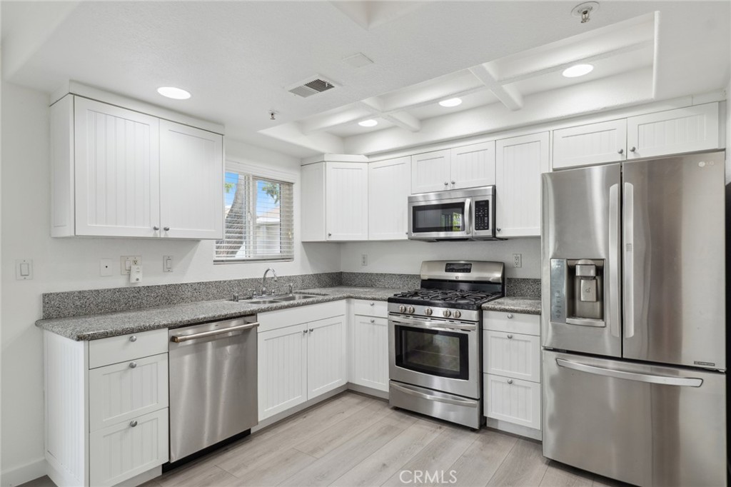 2233 Fairview Road H