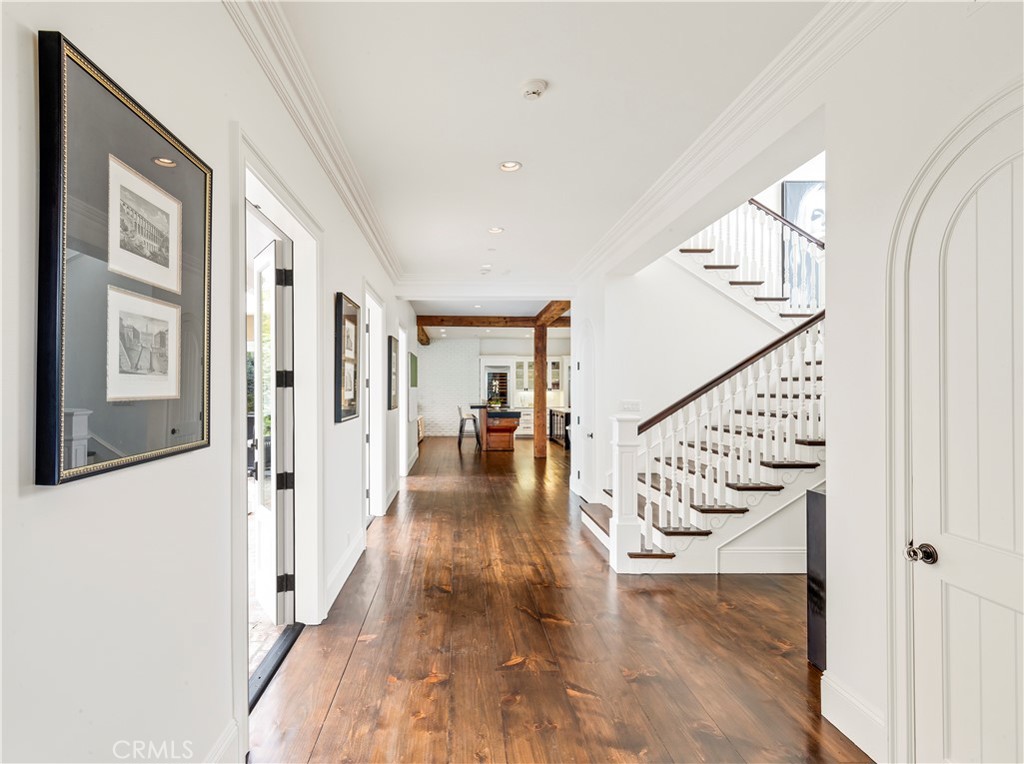 321 Fullerton Avenue