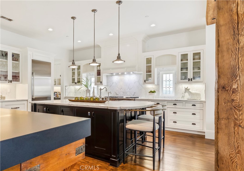 321 Fullerton Avenue